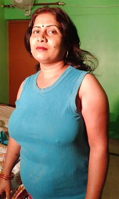 nude hot indian aunty|desi